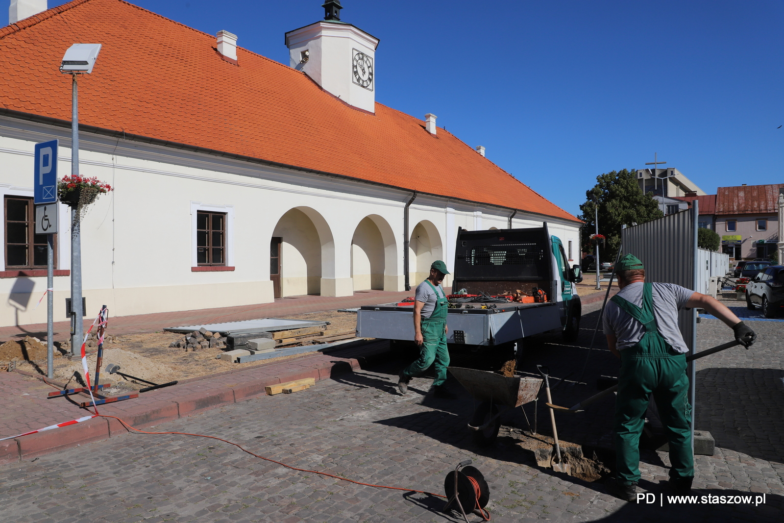 Ruszyła rewitalizacja centrum starego miasta Staszowa