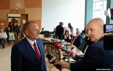 I SESJA RADY MIEJSKIEJ W STASZOWIE 70