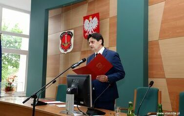 I SESJA RADY MIEJSKIEJ W STASZOWIE 94