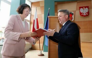 I SESJA RADY MIEJSKIEJ W STASZOWIE 96