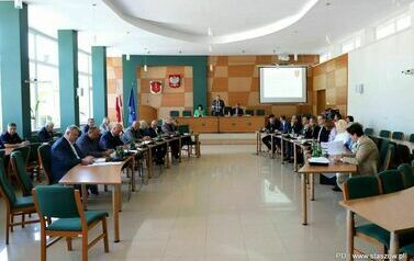 II Sesja Rady Miejskiej w Staszowie &nbsp; 15