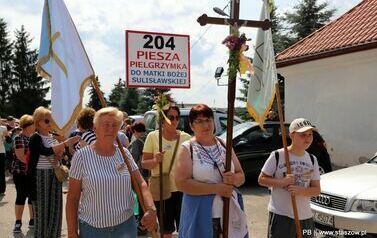 Z prośbami i podziękowaniami u Sulisławskiej Matki po raz 204. 23