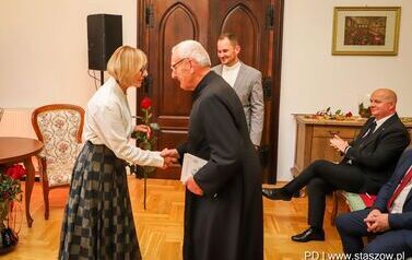 Wernisaż wystawy poplenerowej III Międzynarodowego Pleneru Malarskiego, promocja książki ks. Piotra Maroszka &bdquo;Hugo Kołłątaj jako duchowny&rdquo; oraz koncert &bdquo;W Blasku Jubileuszu&rdquo; (27.09.2025 r.) 2