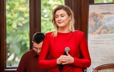 Wernisaż wystawy poplenerowej III Międzynarodowego Pleneru Malarskiego, promocja książki ks. Piotra Maroszka &bdquo;Hugo Kołłątaj jako duchowny&rdquo; oraz koncert &bdquo;W Blasku Jubileuszu&rdquo; (27.09.2025 r.) 105