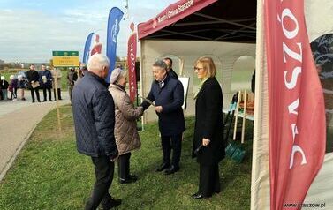 Aleja 500-lecia Staszowa już rośnie! (22.10.2025 r.) 56