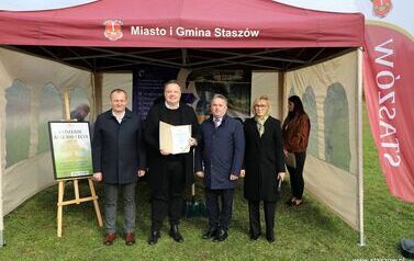 Aleja 500-lecia Staszowa już rośnie! (22.10.2025 r.) 61