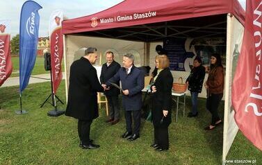 Aleja 500-lecia Staszowa już rośnie! (22.10.2025 r.) 62