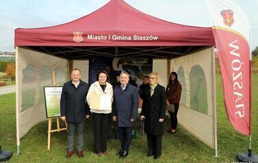 Aleja 500-lecia Staszowa już rośnie! (22.10.2025 r.) 66