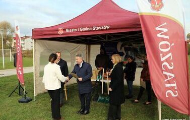 Aleja 500-lecia Staszowa już rośnie! (22.10.2025 r.) 67