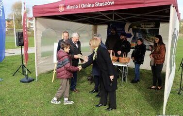 Aleja 500-lecia Staszowa już rośnie! (22.10.2025 r.) 84