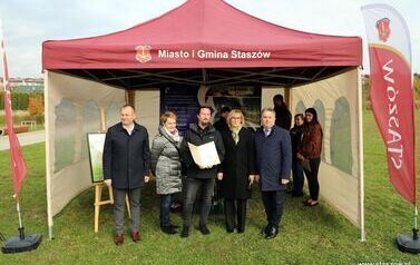 Aleja 500-lecia Staszowa już rośnie! (22.10.2025 r.) 89