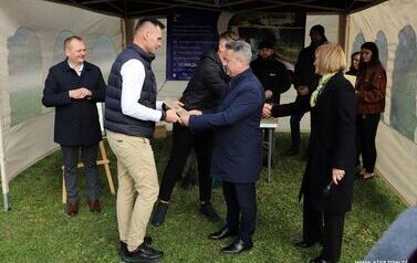 Aleja 500-lecia Staszowa już rośnie! (22.10.2025 r.) 93