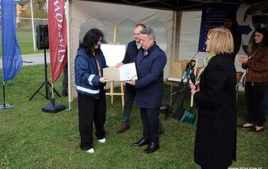 Aleja 500-lecia Staszowa już rośnie! (22.10.2025 r.) 105