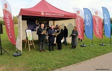 Aleja 500-lecia Staszowa już rośnie! (22.10.2025 r.) 115