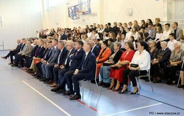 Uroczysta Akademia z okazji Święta Szkoły_PSP nr 2 Stasz&oacute;w (07.11.2025 r.) 86