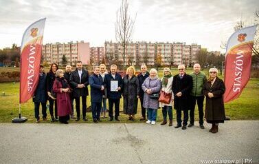 Podsumowanie akcji &bdquo;Aleja 500-lecia Staszowa&rdquo; &ndash; 67 drzew dla miasta (14.11.2025 r.) 1