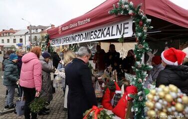 Jarmark Bożonarodzeniowy w Staszowie (14.12.2025 r.) 24