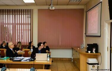 Spotkanie dotyczące przywr&oacute;cenia połączeń kolejowych w powiecie staszowskim (23.01.2026 r.) 1