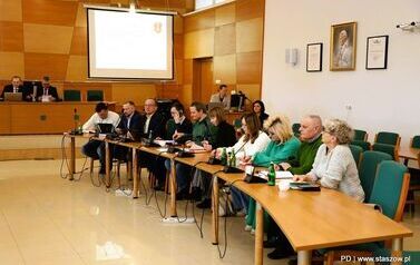 XLIII SESJA RADY MIEJSKIEJ W STASZOWIE (15.01.2026 r.) 8