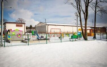 Przebudowa placu zabaw przy Żłobku &bdquo;Świat Dziecka&rdquo; w Staszowie 20.02.2026 r. 13