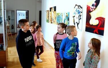 Słodka przygoda w Pałacu Kołłątaj&oacute;w &ndash; mali cukiernicy z Mostek w akcji (18.03.2026 r.)  14