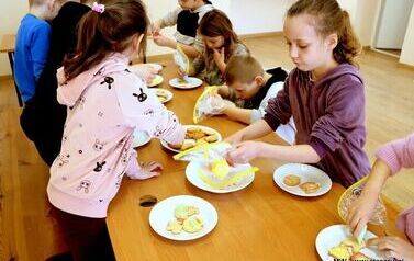 Słodka przygoda w Pałacu Kołłątaj&oacute;w &ndash; mali cukiernicy z Mostek w akcji (18.03.2026 r.)  22