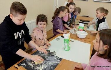 Słodka przygoda w Pałacu Kołłątaj&oacute;w &ndash; mali cukiernicy z Mostek w akcji (18.03.2026 r.)  28