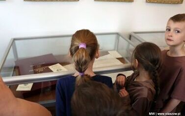 Słodkie warsztaty i zwiedzanie pałacu &ndash; wyjątkowy dzień uczni&oacute;w z Mostek (26.03.2026r.) 9