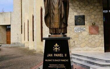 W hołdzie Patronowi Staszowa (02.04.2026 r.) 23