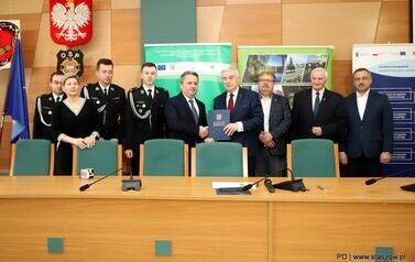 Nowy samoch&oacute;d dla OSP Krzczonowice 1