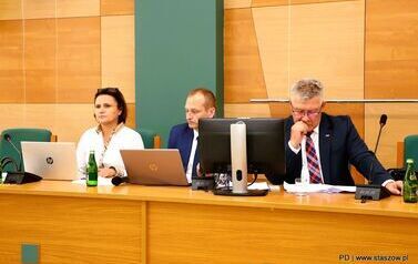 LIX Sesja Rady Miejskiej w Staszowie (13.10.2026 r.) 6