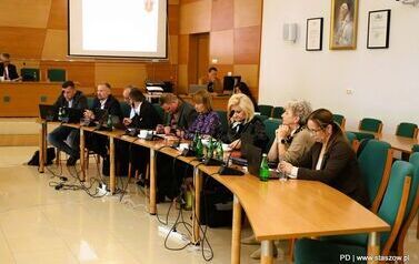 LIX Sesja Rady Miejskiej w Staszowie (13.10.2026 r.) 8