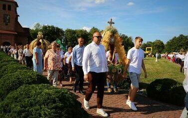 Dożynki Powiatu Staszowskiego w Rytwianach (25.08.2024) 47