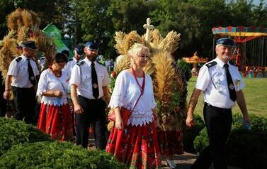 Dożynki Powiatu Staszowskiego w Rytwianach (25.08.2024) 58