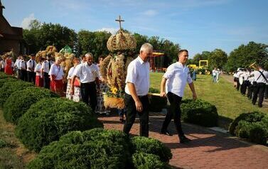 Dożynki Powiatu Staszowskiego w Rytwianach (25.08.2024) 59