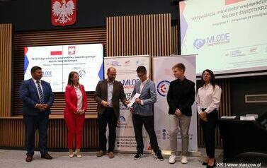 &bdquo;Wszyscy jesteśmy liderami&rdquo; &ndash; wręczenie um&oacute;w grantowych 6