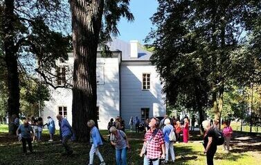 Jesienne wycieczki do Pałacu Kołłątaj&oacute;w &ndash; historia i sztuka dla każdego&nbsp; 26
