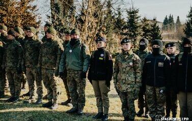 VI MARSZ POWSTAŃC&Oacute;W STYCZNIOWYCH STASZ&Oacute;W - KUROZWĘKI  w Roku Jubileuszowym 500 - lecia miasta Staszowa (21.02.2025 r.) 92
