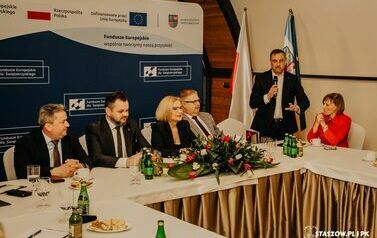 Rozw&oacute;j i inwestycje &ndash; spotkanie samorządowc&oacute;w i przedsiębiorc&oacute;w w Grzybowie (03.03.2025 r.) 14