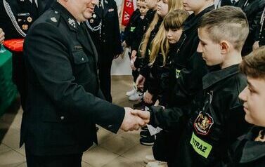 Przekazanie samochodu strażackiego dla OSP w Krzczonowicach (01.03.2025 r.) 9