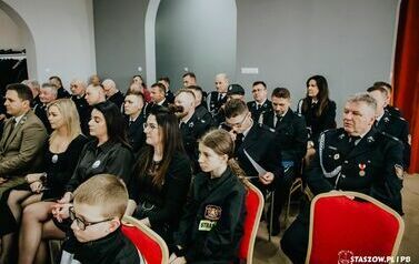 Przekazanie samochodu strażackiego dla OSP w Krzczonowicach (01.03.2025 r.) 32