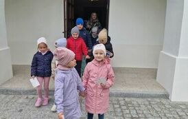 Ratusz oczami najmłodszych &ndash; przedszkolaki zwiedzały zabytkowy budynek  (16.05.2025 r.) 5