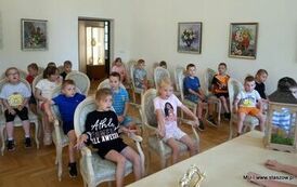 Z wizytą w Pałacu &ndash; przedszkolaki odkrywają Wiśniową  7