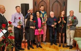Wernisaż wystawy poplenerowej III Międzynarodowego Pleneru Malarskiego, promocja książki ks. Piotra Maroszka &bdquo;Hugo Kołłątaj jako duchowny&rdquo; oraz koncert &bdquo;W Blasku Jubileuszu&rdquo; (27.09.2025 r.) 51
