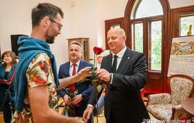 Wernisaż wystawy poplenerowej III Międzynarodowego Pleneru Malarskiego, promocja książki ks. Piotra Maroszka &bdquo;Hugo Kołłątaj jako duchowny&rdquo; oraz koncert &bdquo;W Blasku Jubileuszu&rdquo; (27.09.2025 r.) 53