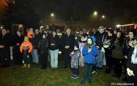 Betlejemskie Światło Pokoju zn&oacute;w rozświetliło Stasz&oacute;w (07.12.2025 r.) 3