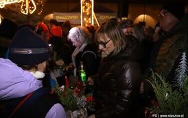 Betlejemskie Światło Pokoju zn&oacute;w rozświetliło Stasz&oacute;w (07.12.2025 r.) 42