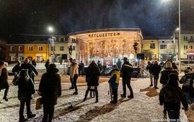 Wsp&oacute;lne powitanie roku 2026 na Rynku w Staszowie (31.12.2025 r.) 16