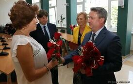 Uroczyste wręczenie awans&oacute;w zawodowych dla 10 nauczycieli z gminy Stasz&oacute;w (25.09.2024 r.) 16