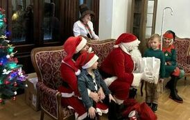 Magia Świąt w Pałacu Kołłątaj&oacute;w &ndash; Mikołajki z KGW &bdquo;Wisienki&rdquo; (01.12.2024 r.) 13